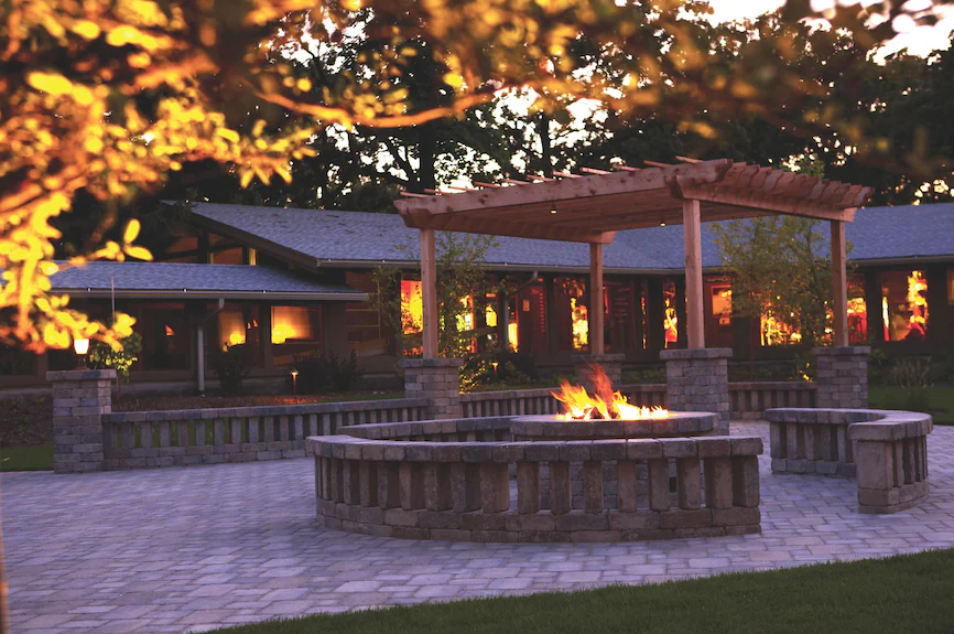 Lake Lawn Resort Exterior